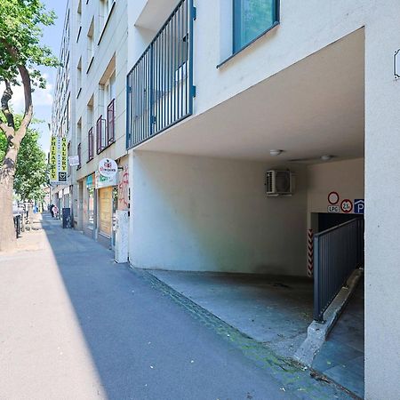 布拉迪斯拉发Adamick Place In City Centre With Free Parking公寓 外观 照片